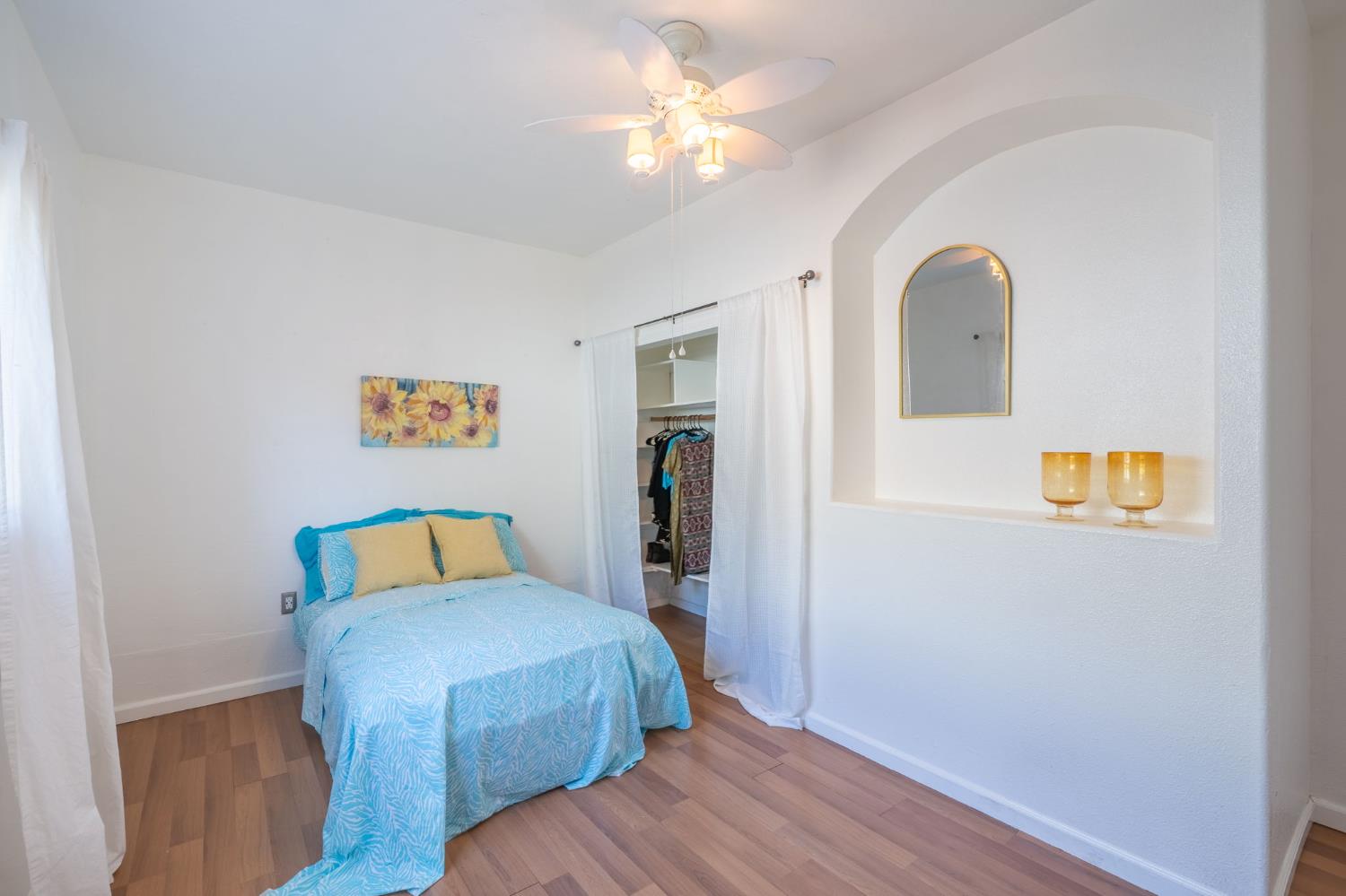 Detail Gallery Image 10 of 29 For 2107 S St, Merced,  CA 95340 - 3 Beds | 2 Baths