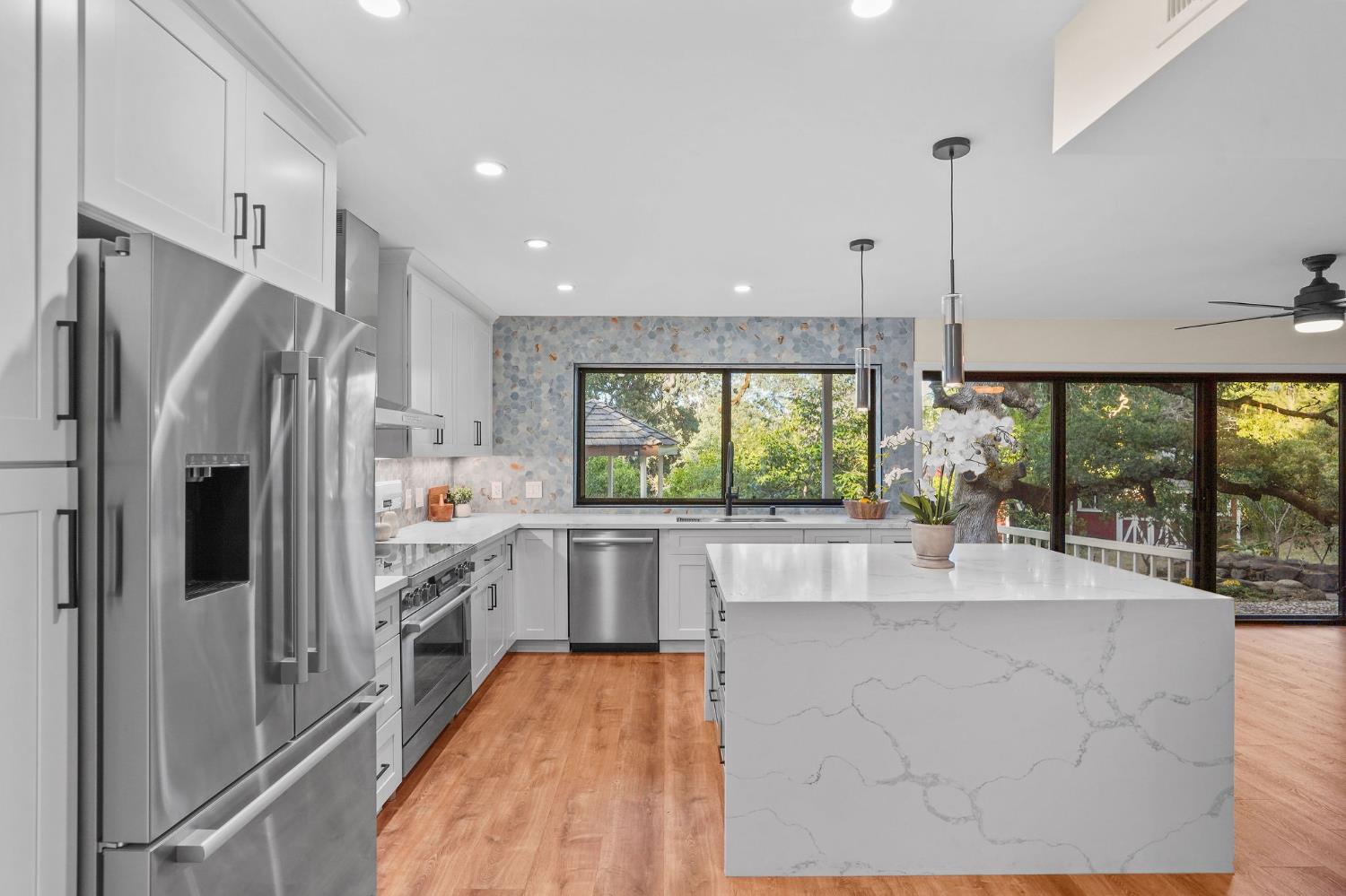 Detail Gallery Image 25 of 87 For 9775 Oak Leaf Way, Granite Bay,  CA 95746 - 5 Beds | 3 Baths
