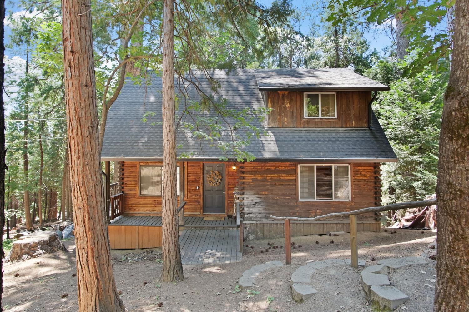 Detail Gallery Image 1 of 35 For 20695 N Haiapo Rd, Mi Wuk Village,  CA 95346 - 3 Beds | 1/1 Baths