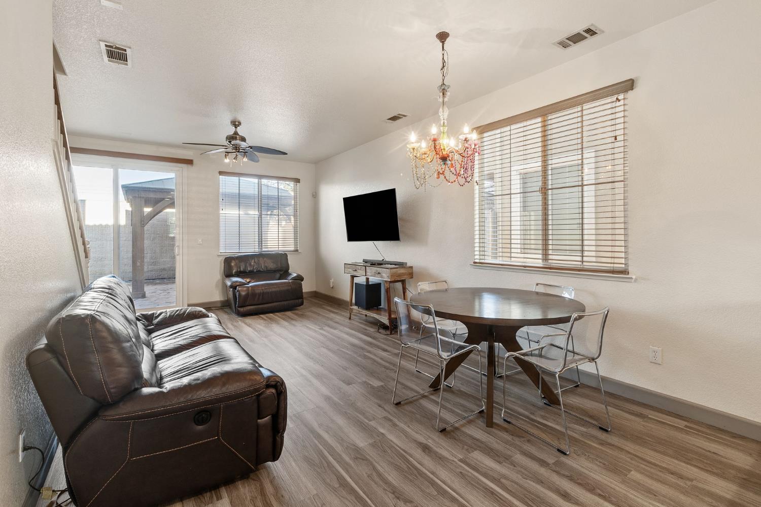 Detail Gallery Image 9 of 26 For 1725 Norwood Heights Ln, Ceres,  CA 95307 - 3 Beds | 2/1 Baths