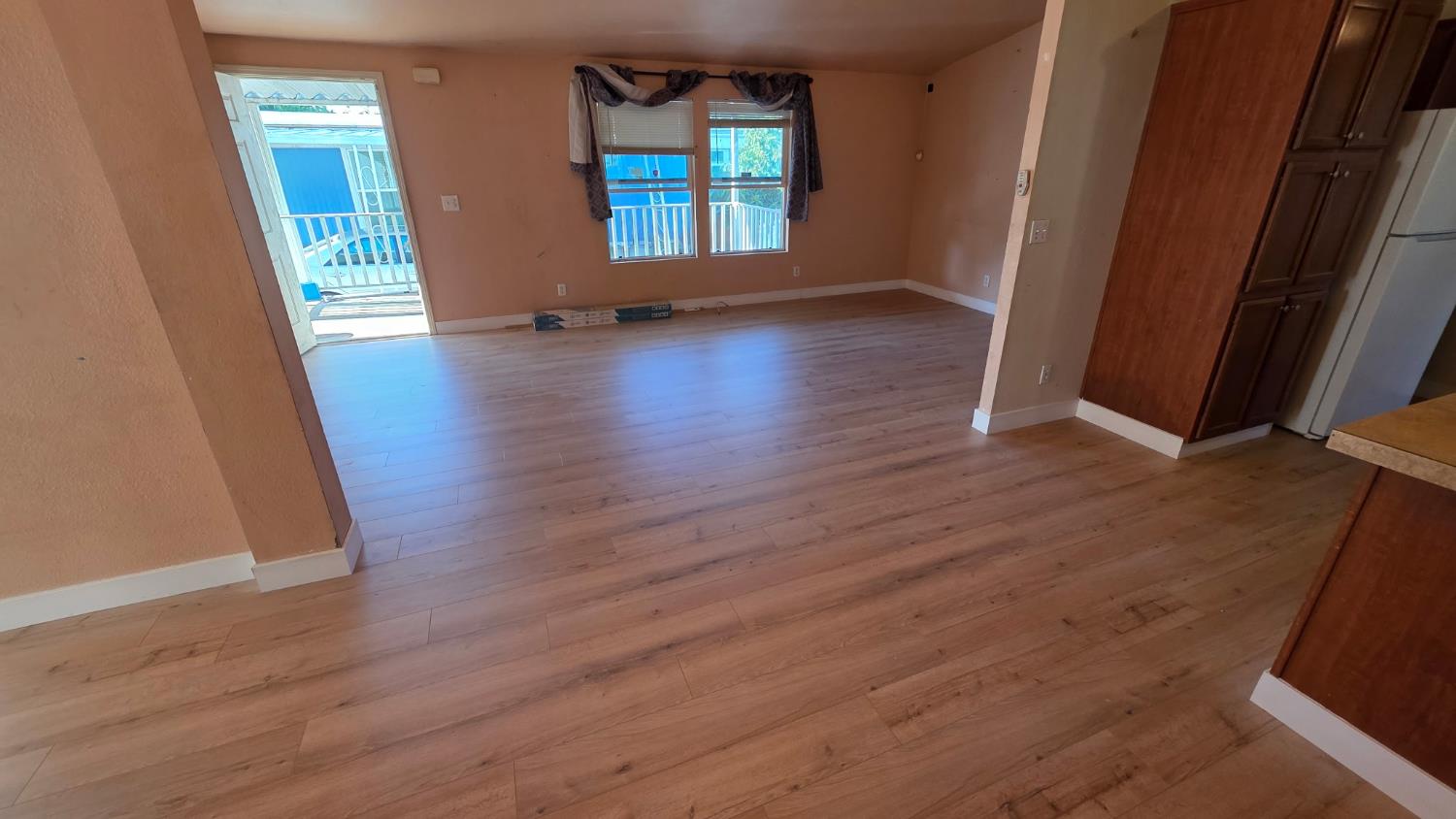 Detail Gallery Image 12 of 18 For 131 Klamath, Pittsburg,  CA 94565 - 3 Beds | 2 Baths