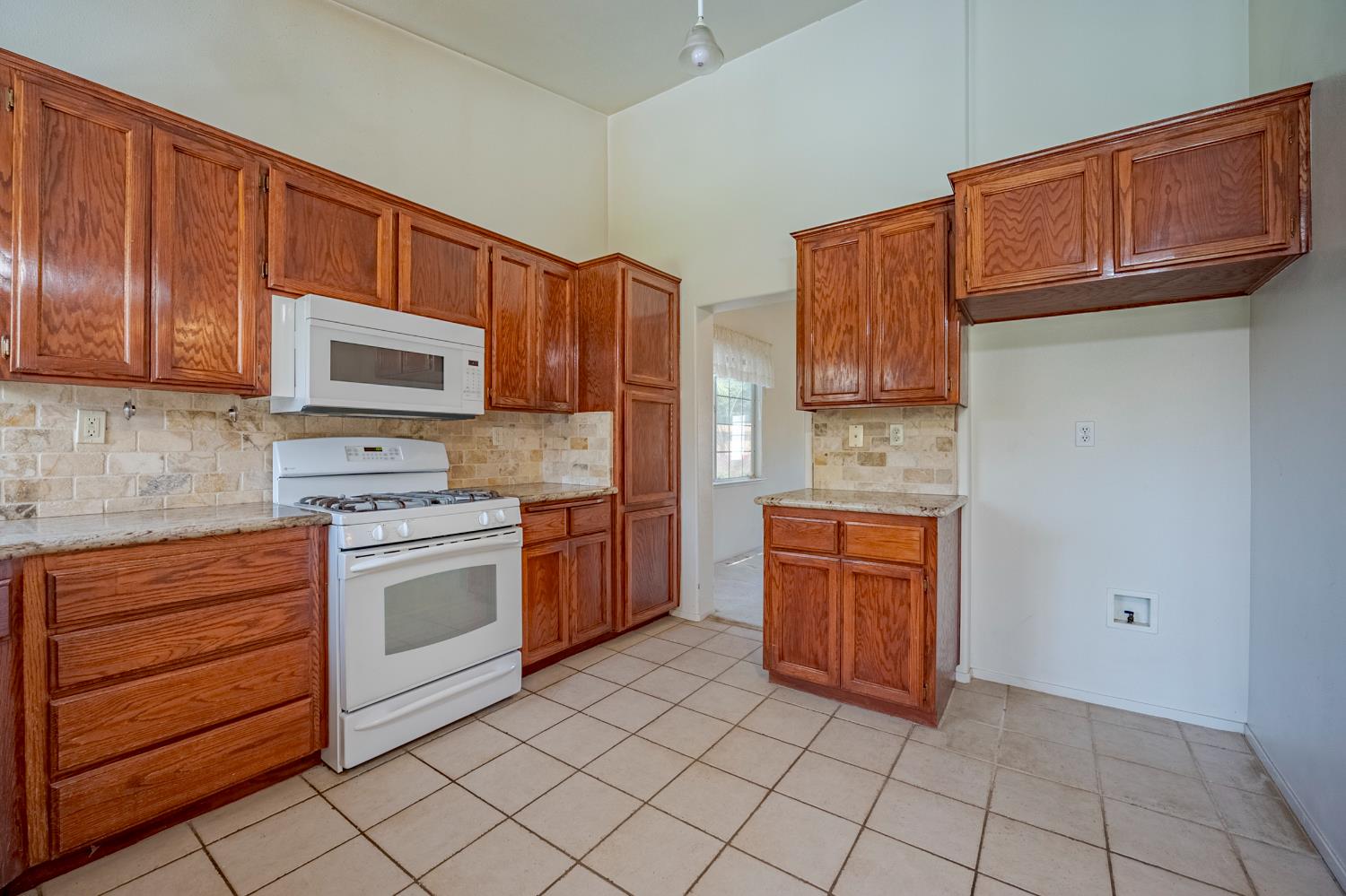 Detail Gallery Image 23 of 53 For 1079 Rosehill Dr, Chowchilla,  CA 93610 - 4 Beds | 2 Baths