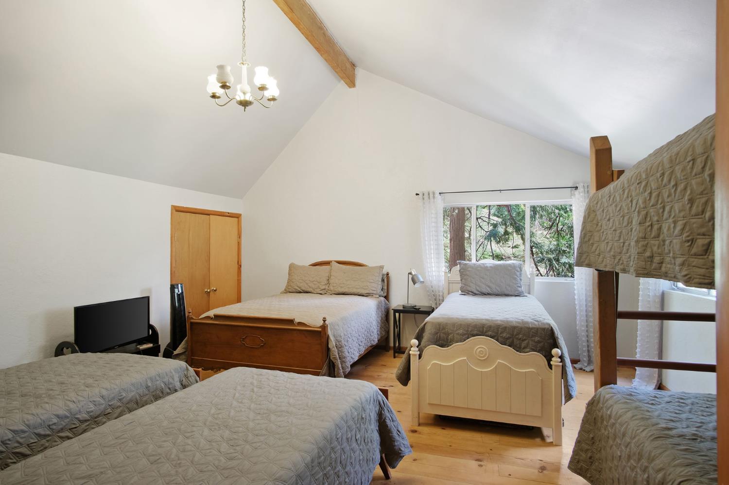 Detail Gallery Image 22 of 35 For 20695 N Haiapo Rd, Mi Wuk Village,  CA 95346 - 3 Beds | 1/1 Baths