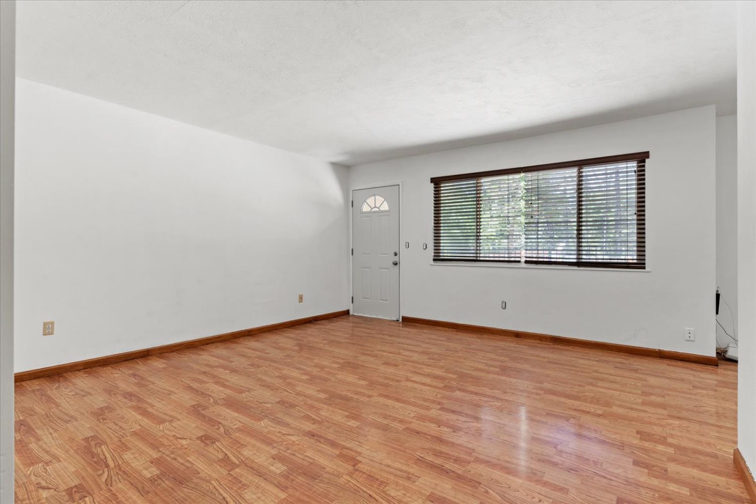 Detail Gallery Image 14 of 59 For 8430 La Porte Rd, Brownsville,  CA 95919 - 3 Beds | 1 Baths
