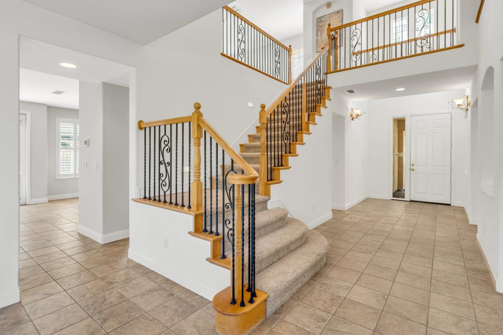Detail Gallery Image 16 of 60 For 200 Orrington Cir, Sacramento,  CA 95835 - 4 Beds | 3/1 Baths