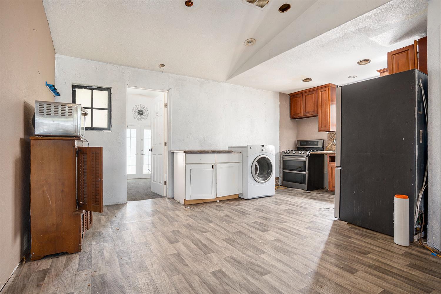 Detail Gallery Image 6 of 15 For 3611 Pine St, Castro Valley,  CA 94546 - 2 Beds | 2 Baths