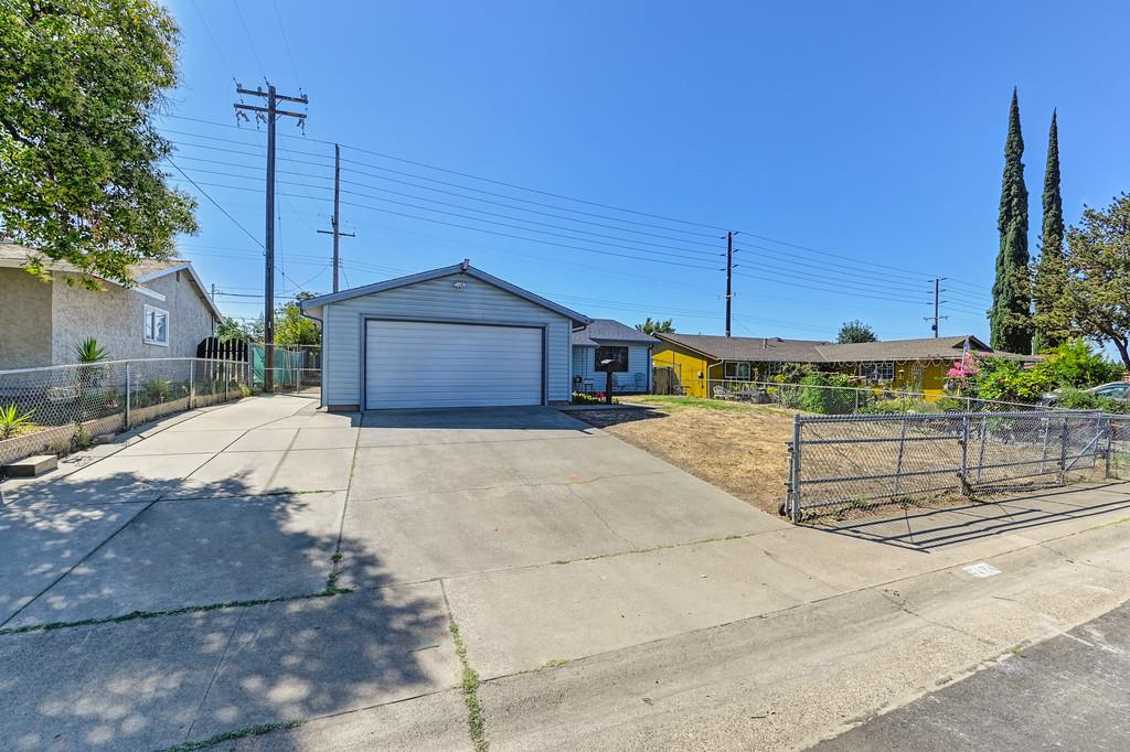 Detail Gallery Image 25 of 27 For 6404 Longdale Dr, North Highlands,  CA 95660 - 3 Beds | 1 Baths