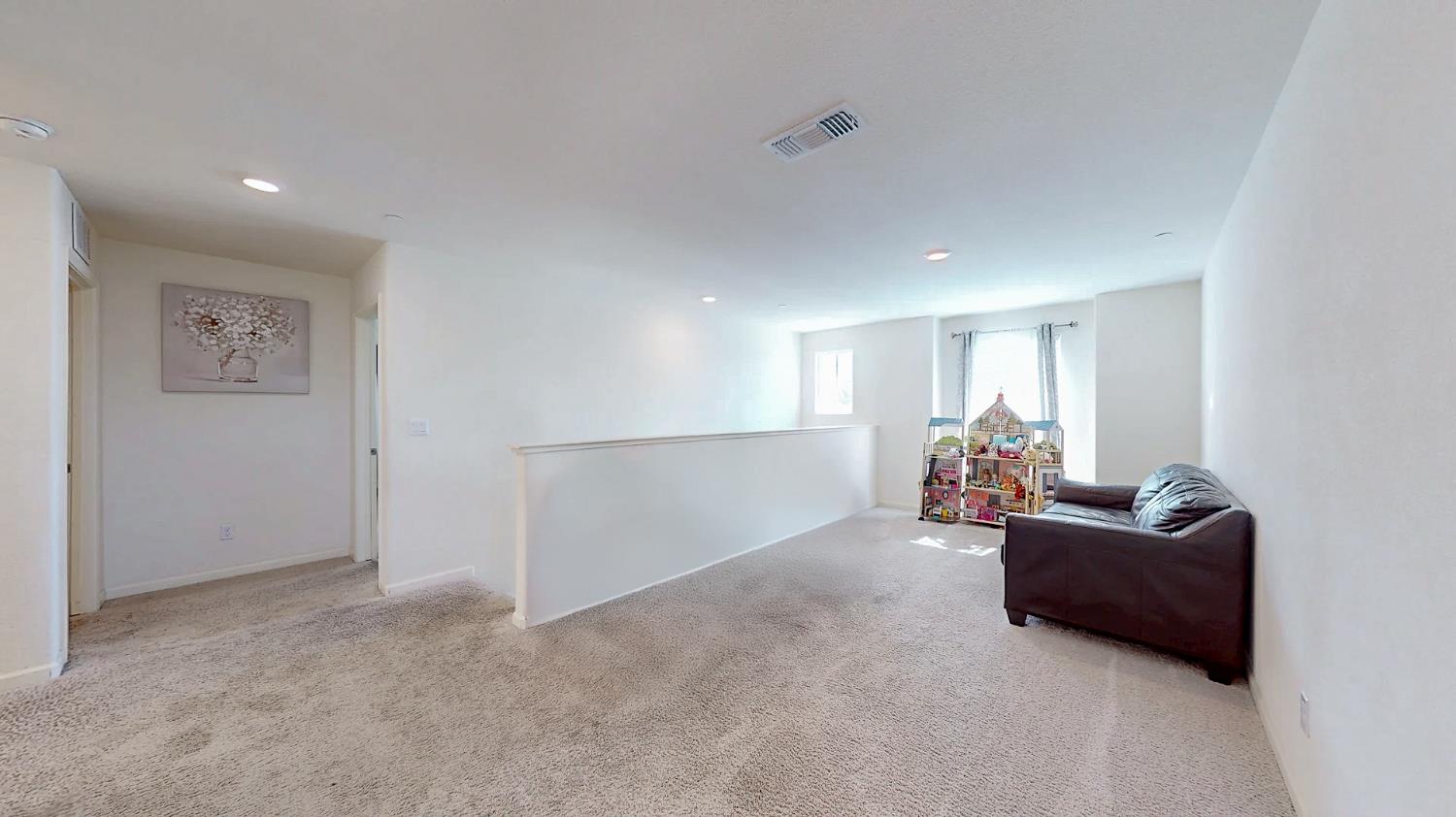 Detail Gallery Image 8 of 21 For 1775 Tomaso Ct, Los Banos,  CA 93635 - 5 Beds | 3 Baths