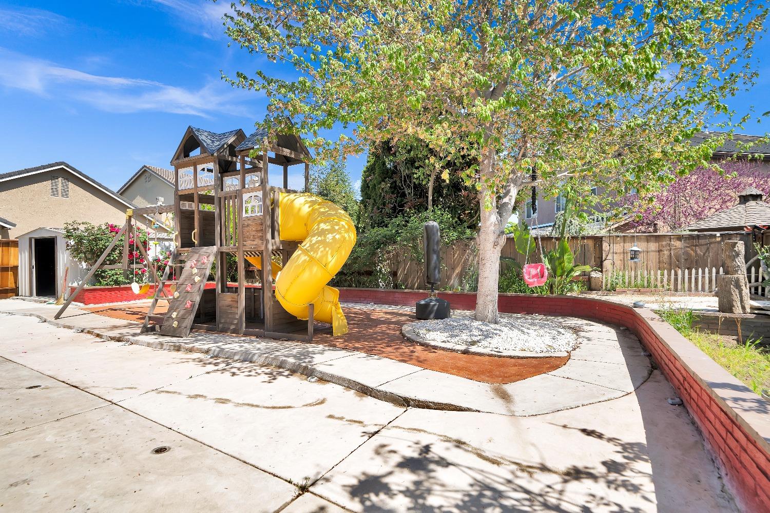 Detail Gallery Image 41 of 45 For 4104 Keepsake Dr, Modesto,  CA 95356 - 5 Beds | 3 Baths