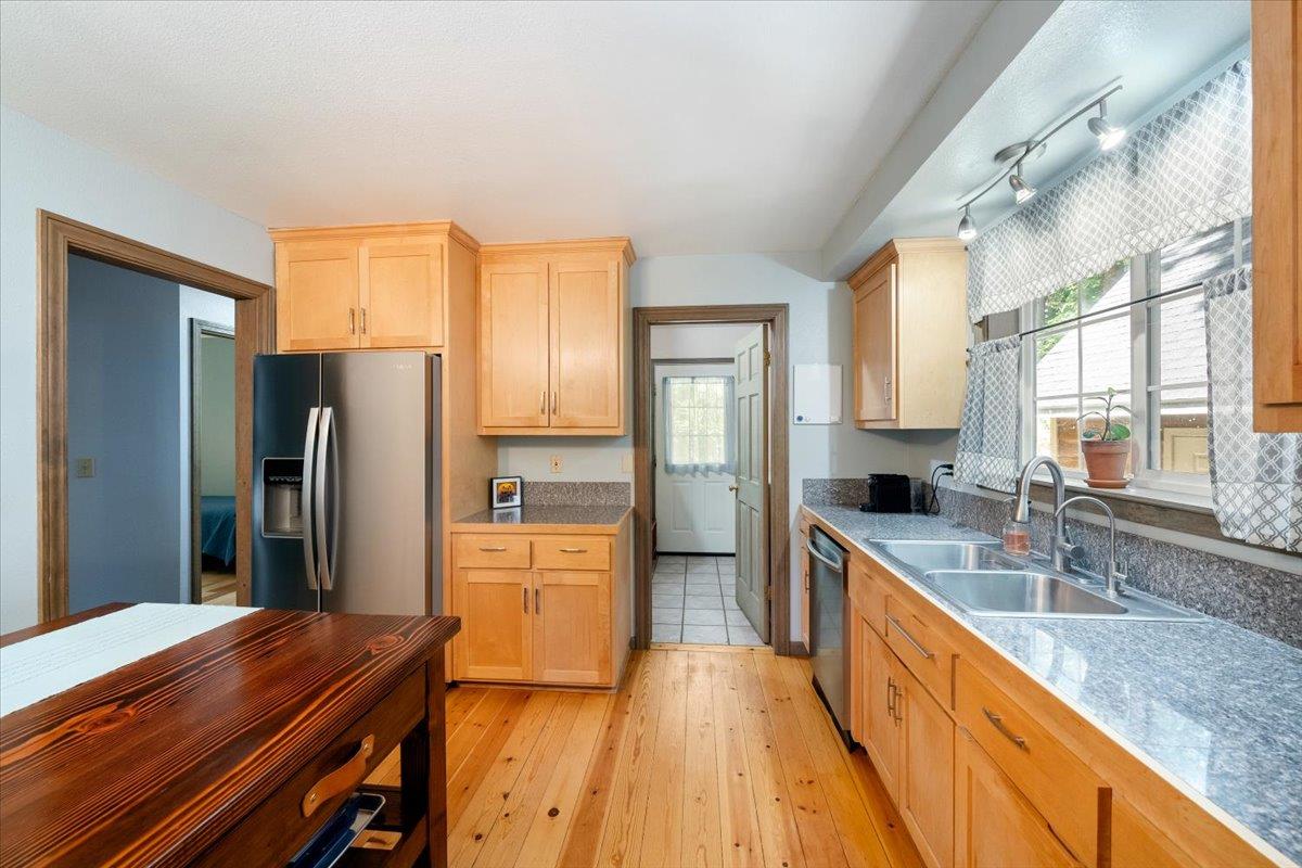 Detail Gallery Image 18 of 65 For 4036 Valley Vista Dr, Camino,  CA 95709 - 4 Beds | 2/1 Baths