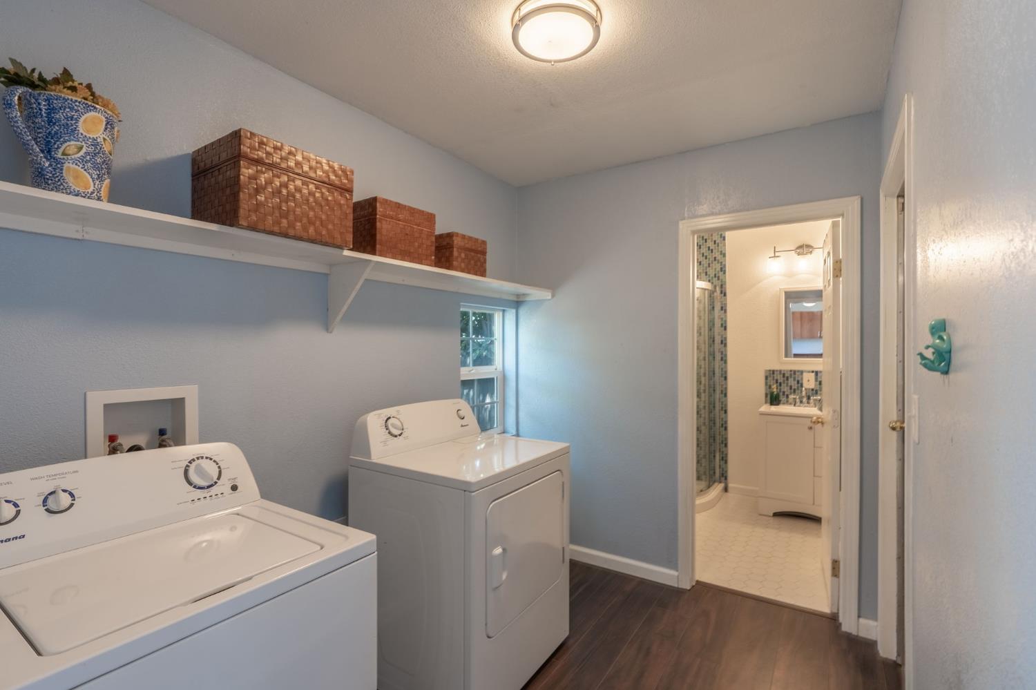 Detail Gallery Image 21 of 29 For 2107 S St, Merced,  CA 95340 - 3 Beds | 2 Baths
