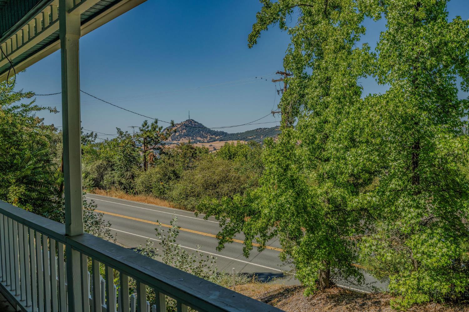 Detail Gallery Image 9 of 54 For 8201 Highway 49, Mokelumne Hill,  CA 95245 - 3 Beds | 2/1 Baths