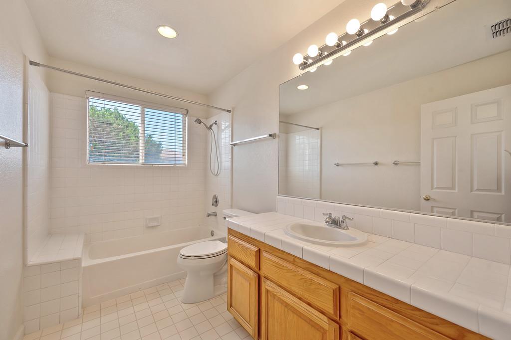 Detail Gallery Image 44 of 56 For 7850 Gazelle Trail Way, Antelope,  CA 95843 - 5 Beds | 3 Baths