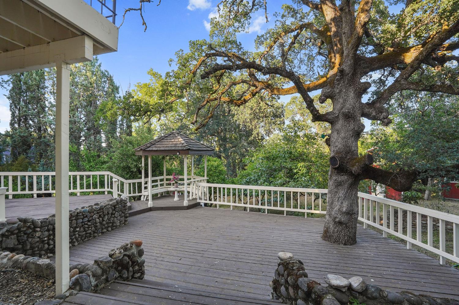 Detail Gallery Image 71 of 87 For 9775 Oak Leaf Way, Granite Bay,  CA 95746 - 5 Beds | 3 Baths