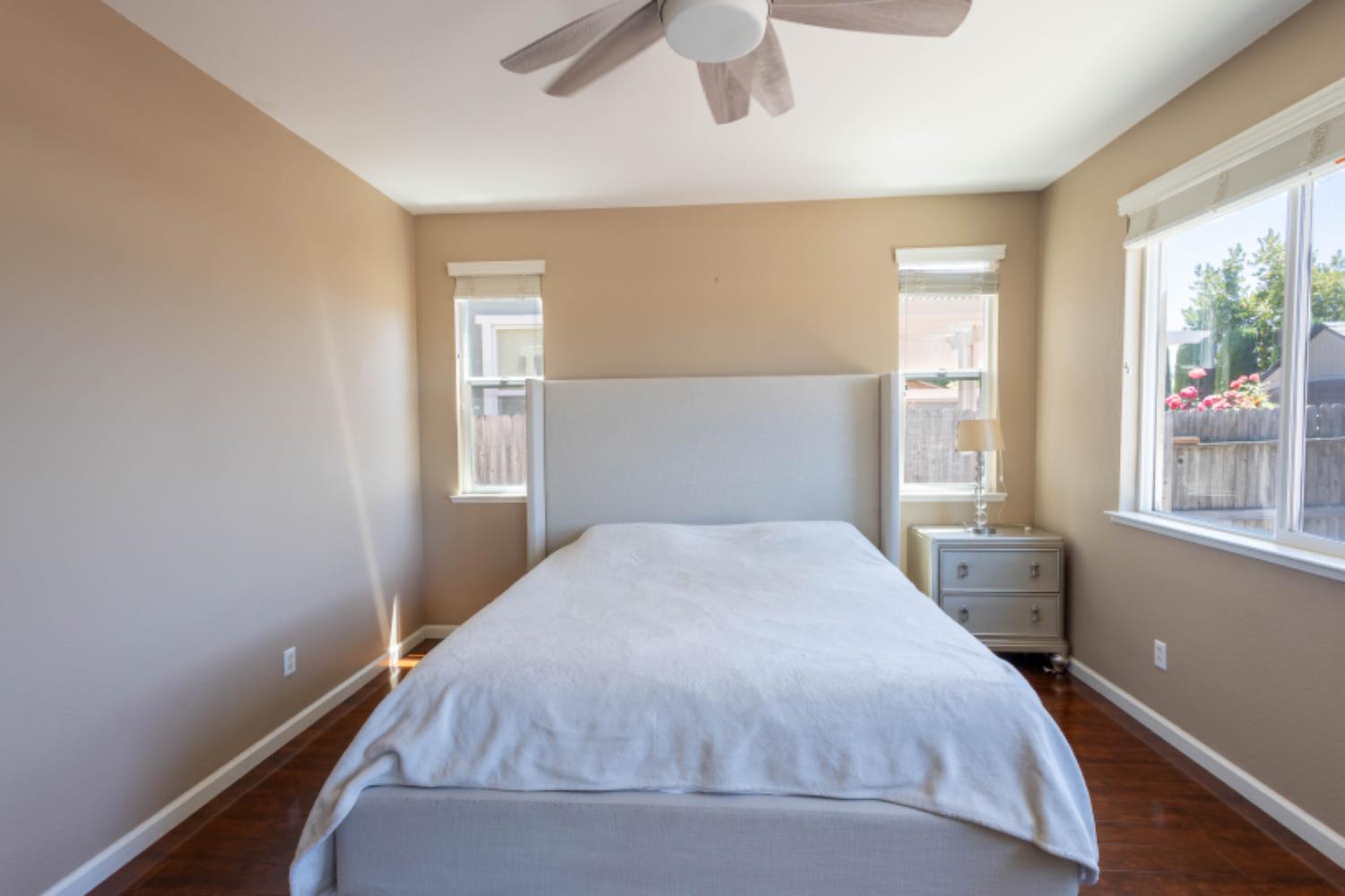 Detail Gallery Image 29 of 34 For 8328 Dandelion Dr, Elk Grove,  CA 95624 - 4 Beds | 2 Baths
