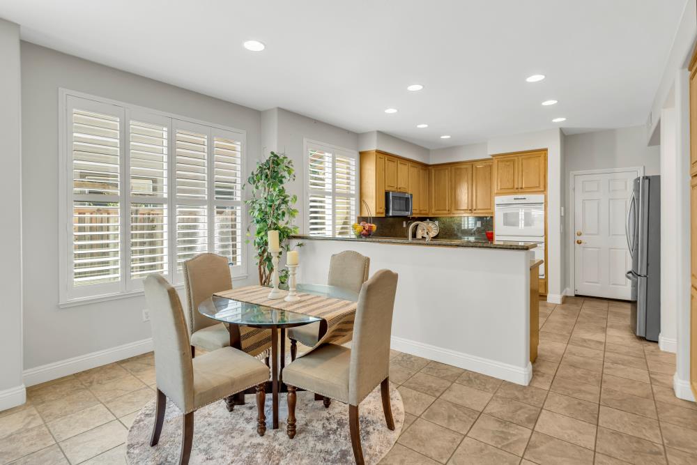 Detail Gallery Image 22 of 60 For 200 Orrington Cir, Sacramento,  CA 95835 - 4 Beds | 3/1 Baths