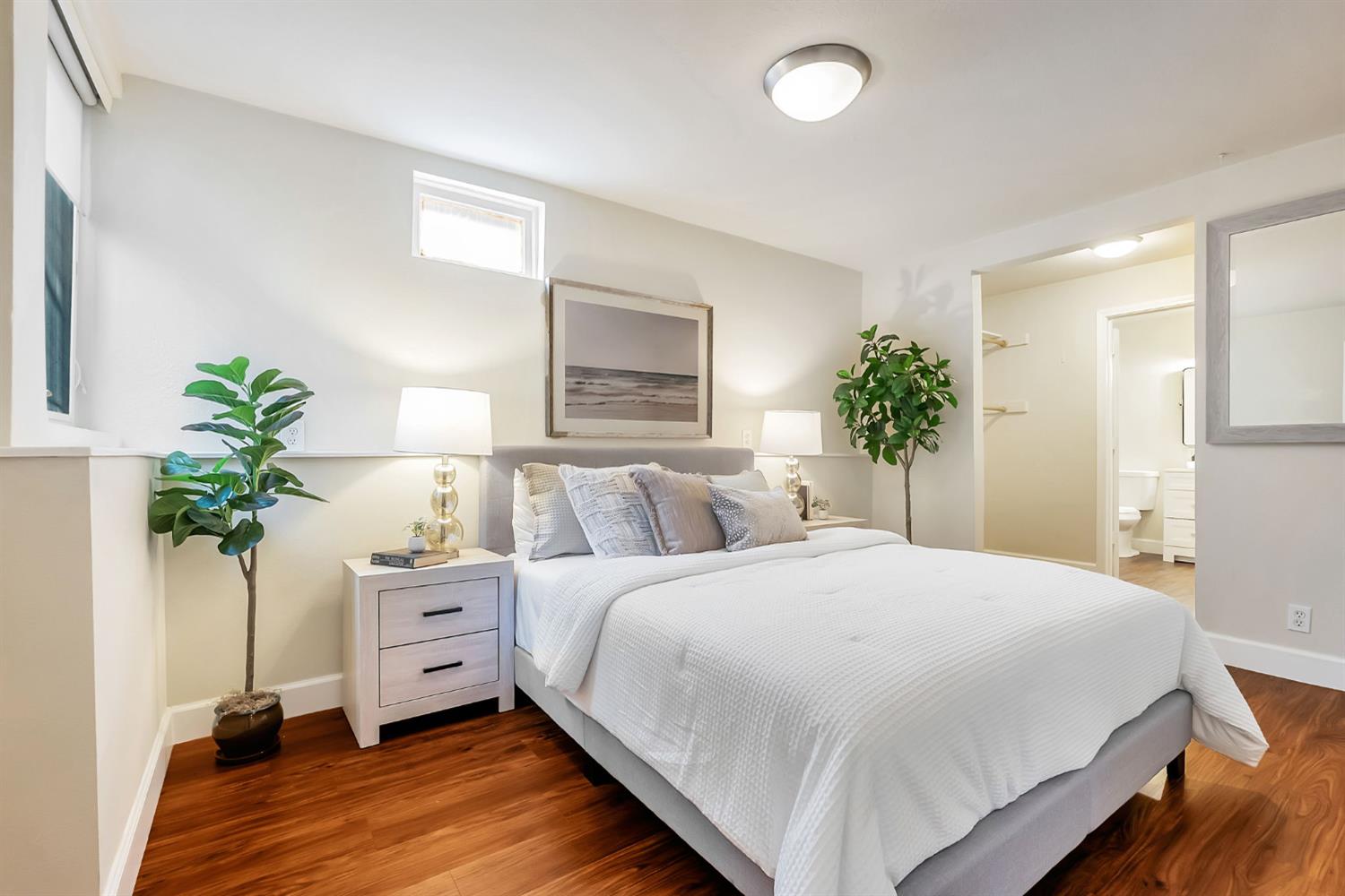 Detail Gallery Image 23 of 39 For 964 61st St, Oakland,  CA 94608 - 3 Beds | 2/1 Baths