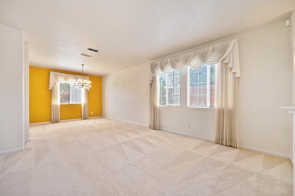 Detail Gallery Image 19 of 56 For 7850 Gazelle Trail Way, Antelope,  CA 95843 - 5 Beds | 3 Baths