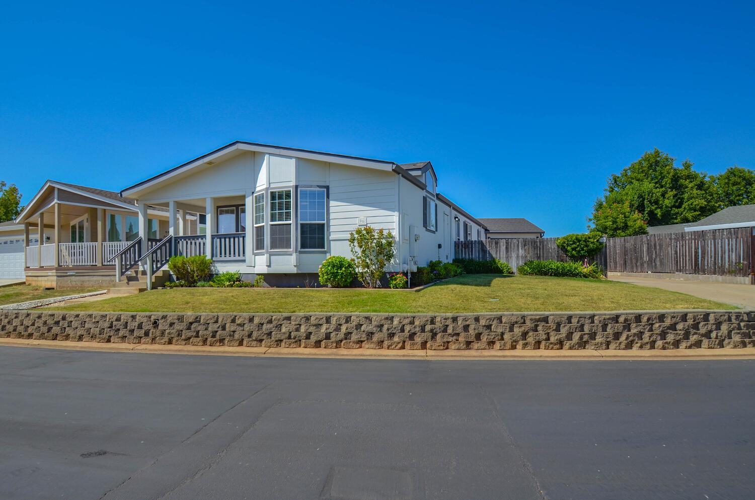 Detail Gallery Image 1 of 44 For 96 Mesa De Oro Circle, Sutter Creek,  CA 95685 - 3 Beds | 2 Baths