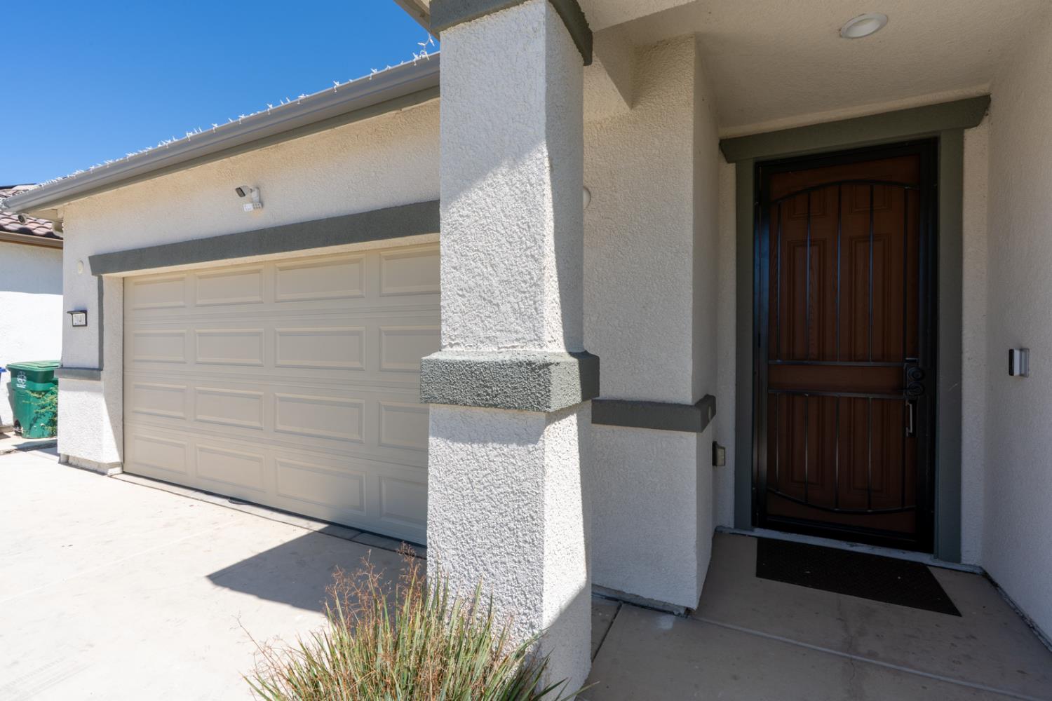 Detail Gallery Image 4 of 46 For 2040 Edwards St, Los Banos,  CA 93635 - 4 Beds | 3 Baths