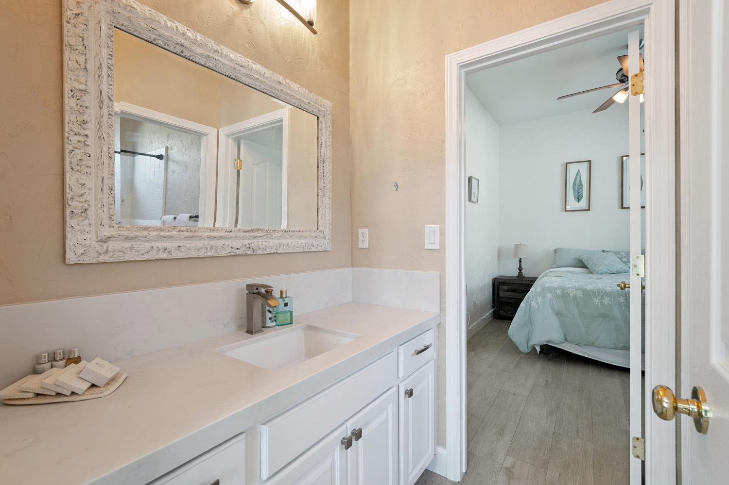Detail Gallery Image 31 of 60 For 5054 Stroman Ln, Sacramento,  CA 95835 - 3 Beds | 2/1 Baths