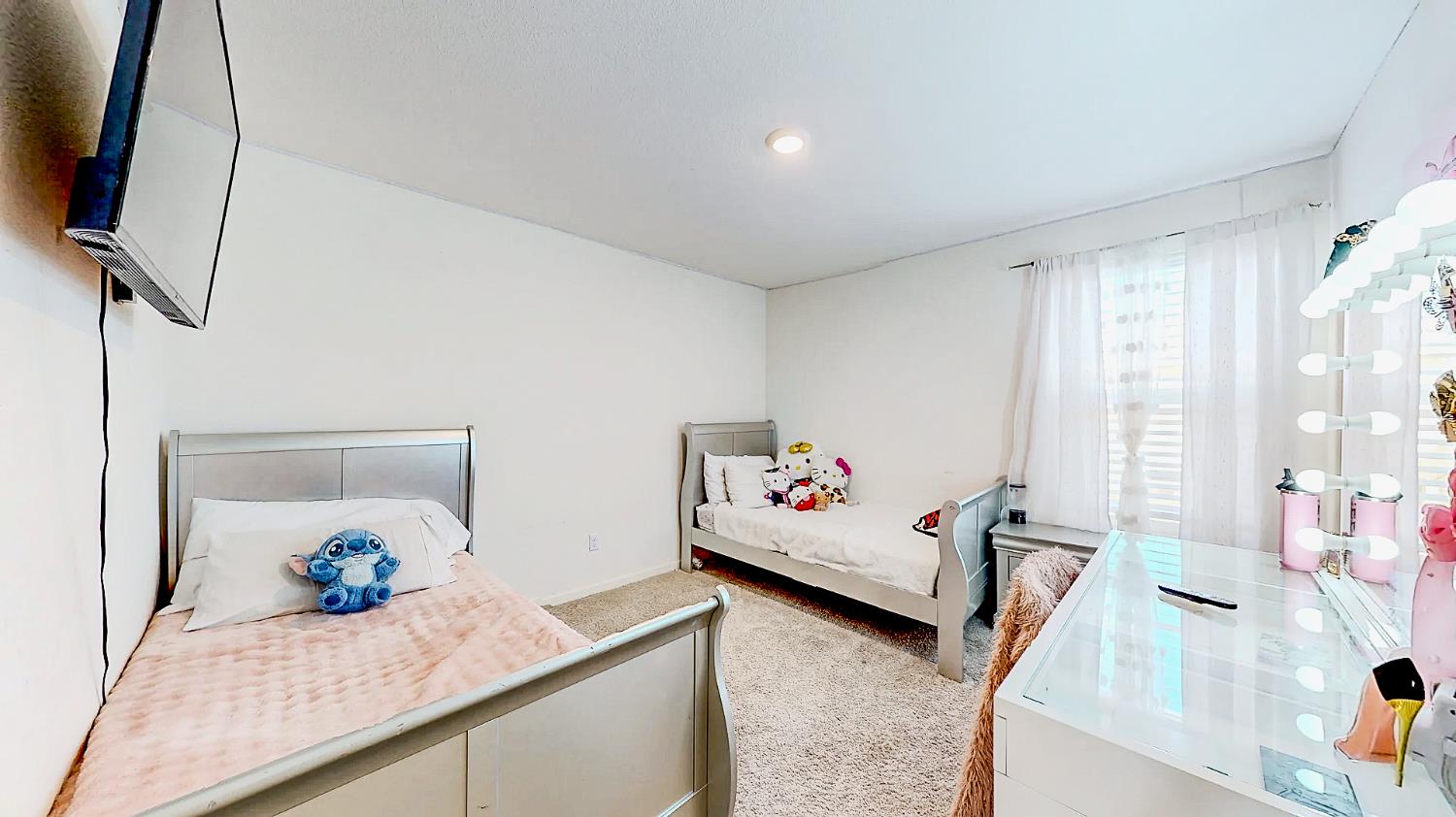 Detail Gallery Image 12 of 21 For 1775 Tomaso Ct, Los Banos,  CA 93635 - 5 Beds | 3 Baths