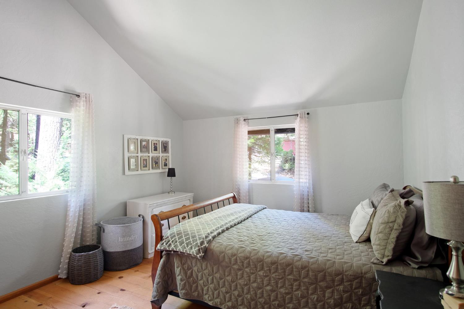 Detail Gallery Image 21 of 35 For 20695 N Haiapo Rd, Mi Wuk Village,  CA 95346 - 3 Beds | 1/1 Baths