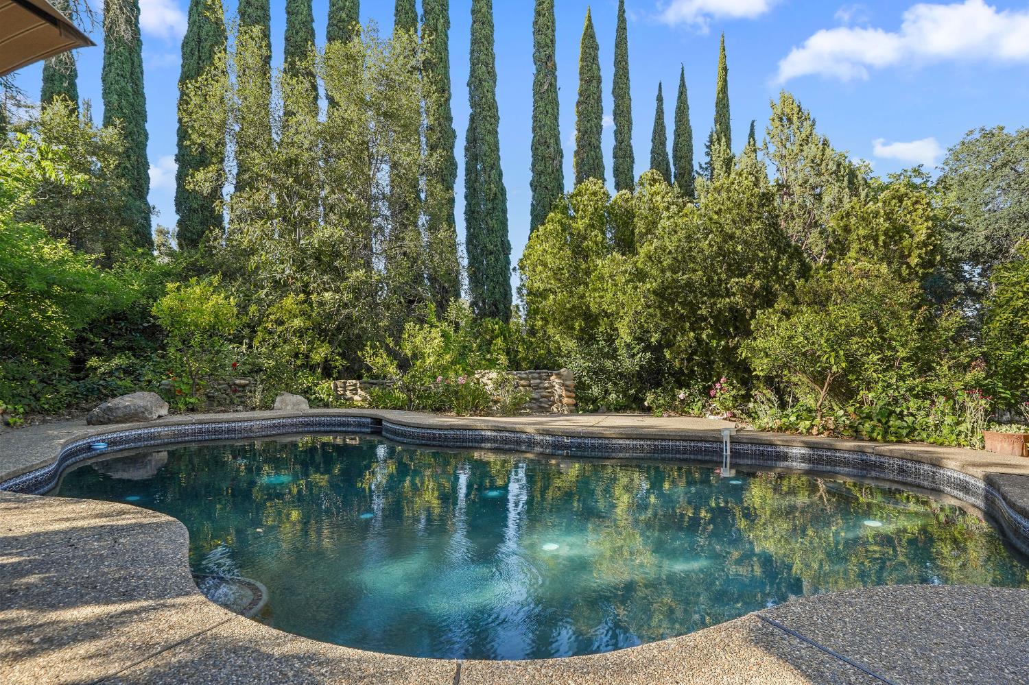 Detail Gallery Image 81 of 87 For 9775 Oak Leaf Way, Granite Bay,  CA 95746 - 5 Beds | 3 Baths