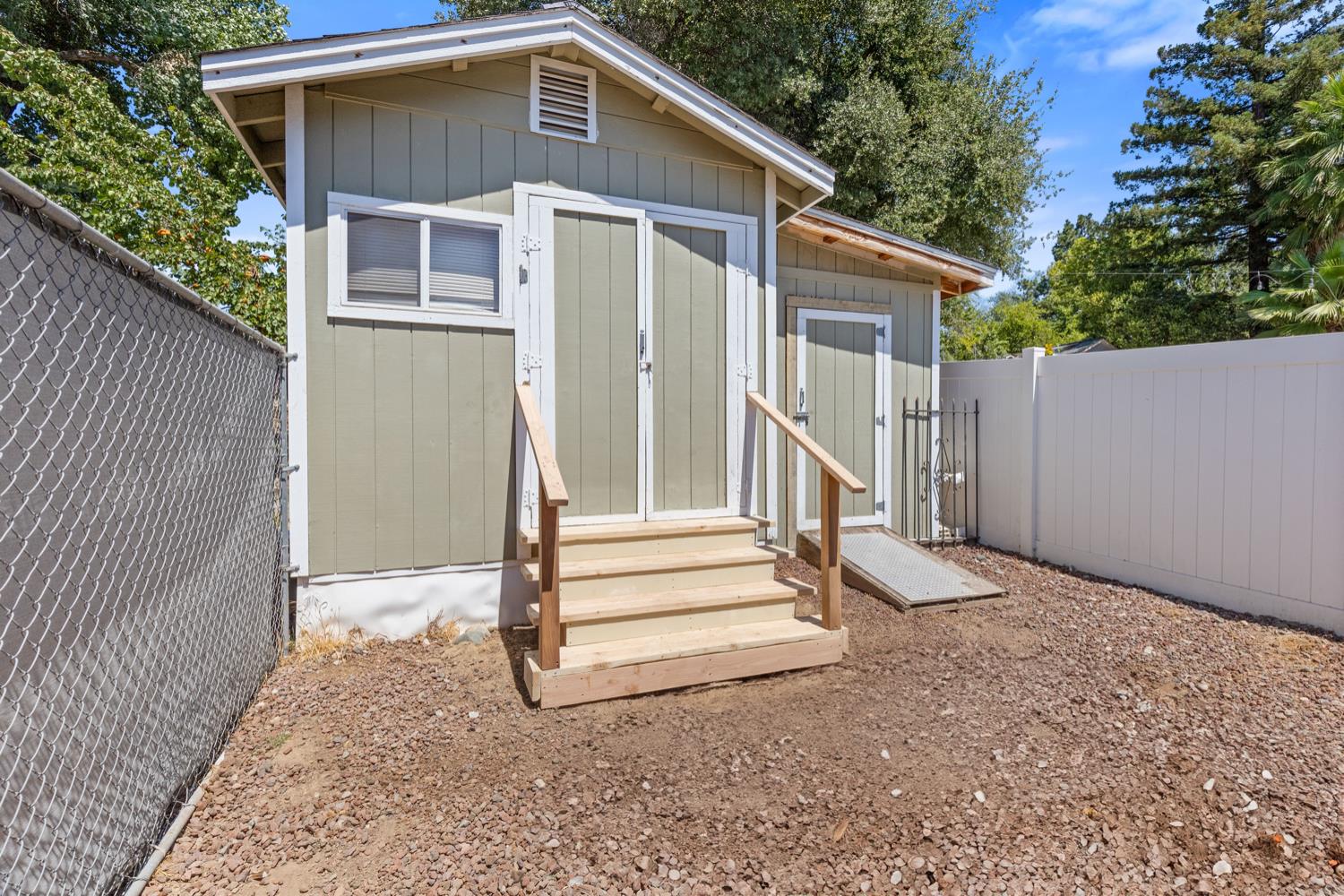 Detail Gallery Image 36 of 43 For 6761 Linda Sue Way, Fair Oaks,  CA 95628 - 3 Beds | 2 Baths