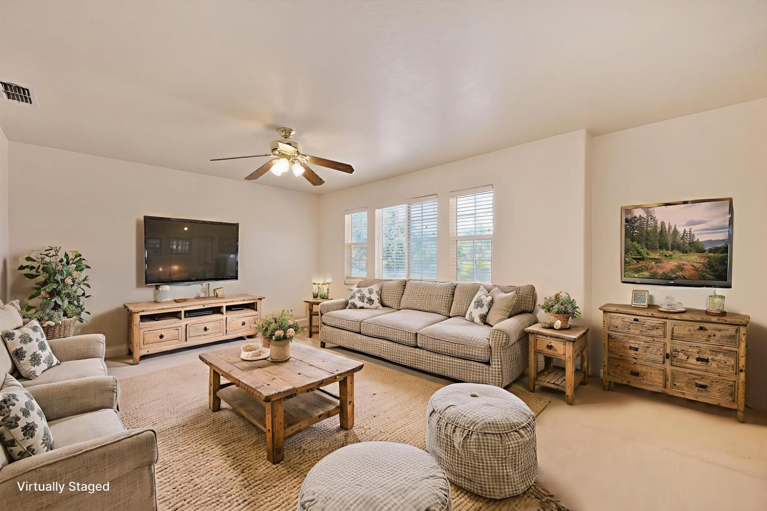 Detail Gallery Image 14 of 56 For 7850 Gazelle Trail Way, Antelope,  CA 95843 - 5 Beds | 3 Baths