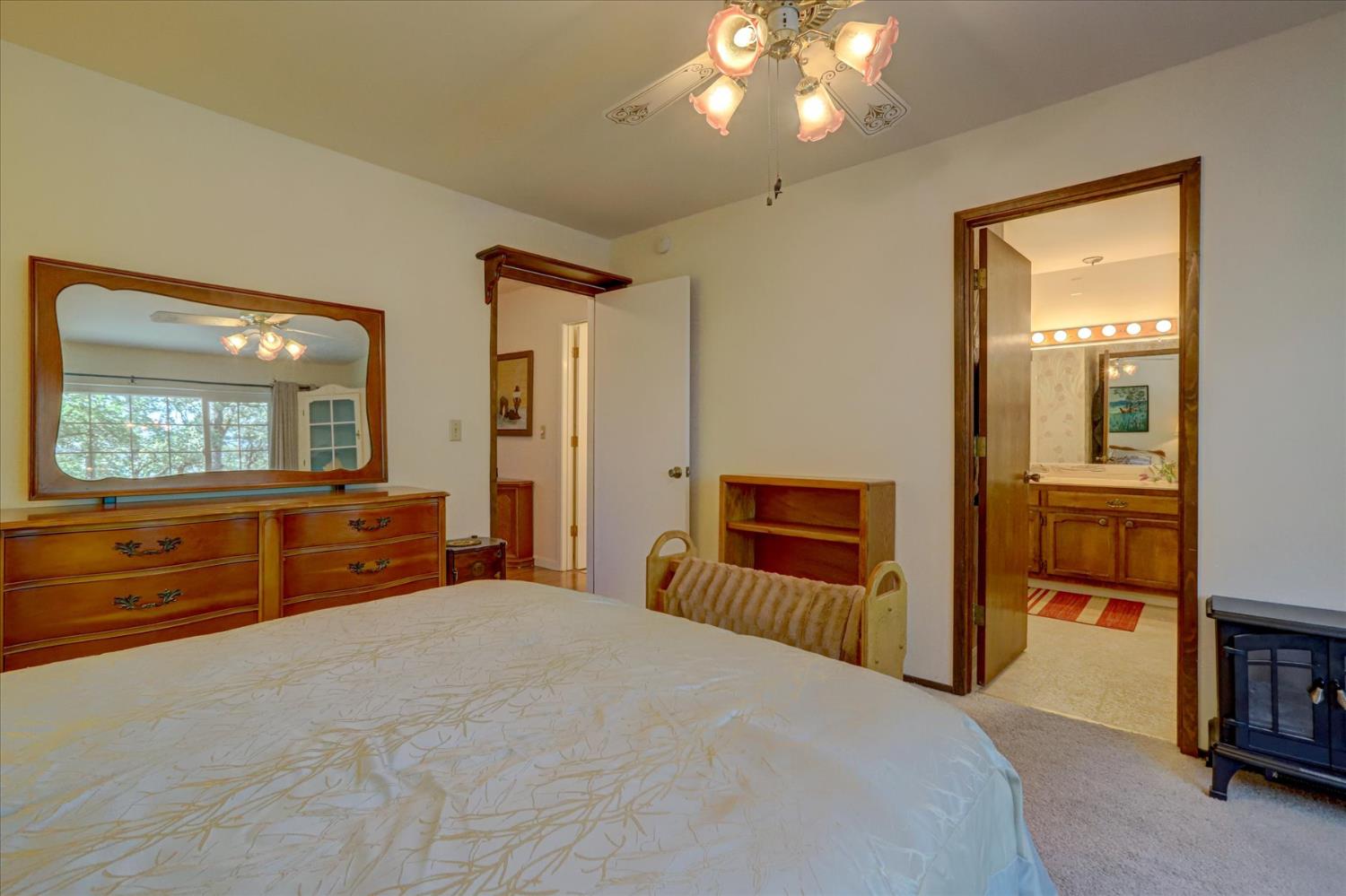 Detail Gallery Image 23 of 67 For 19009 Swallow Way, Penn Valley,  CA 95946 - 3 Beds | 2 Baths