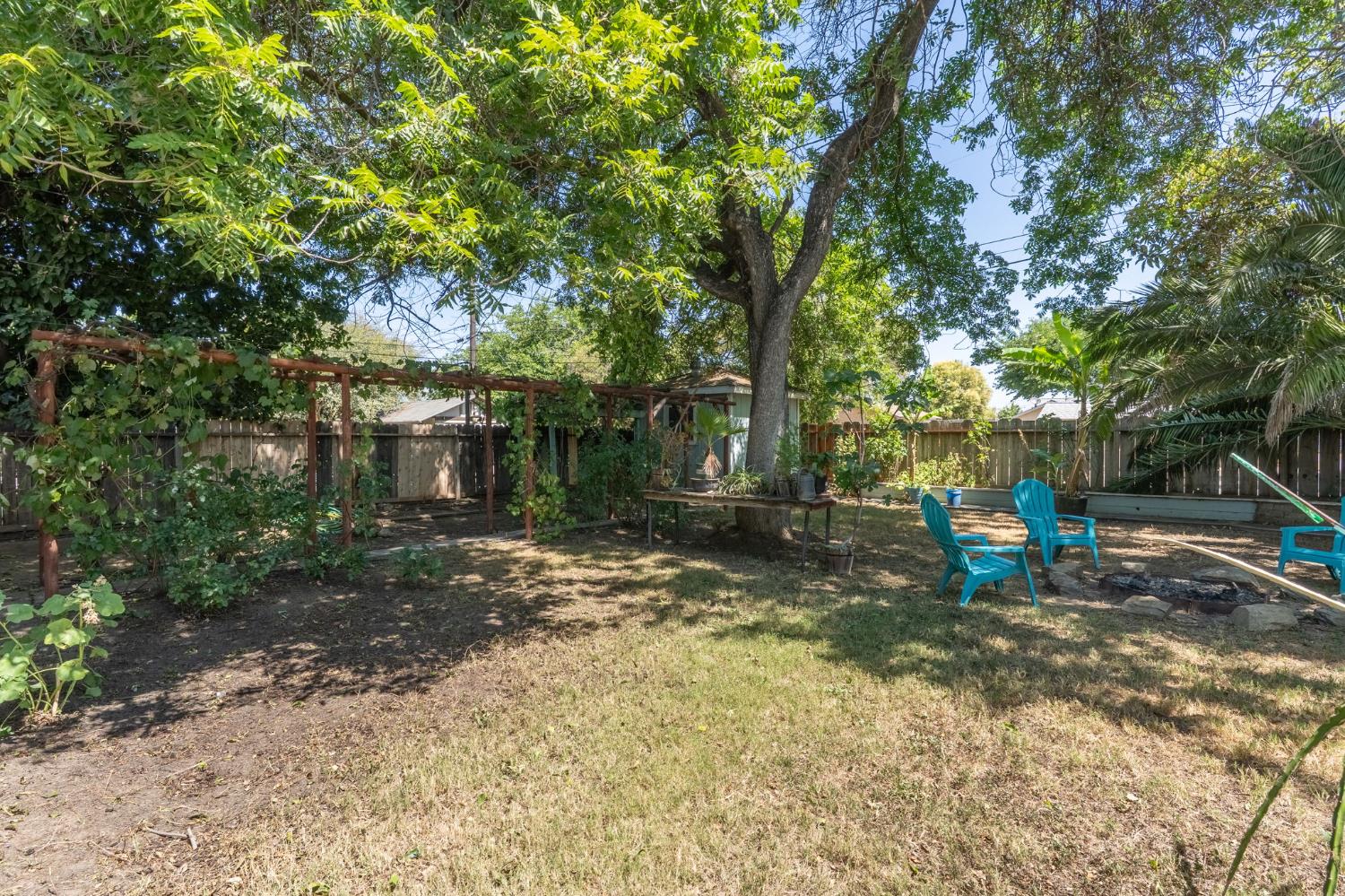 Detail Gallery Image 24 of 29 For 2107 S St, Merced,  CA 95340 - 3 Beds | 2 Baths