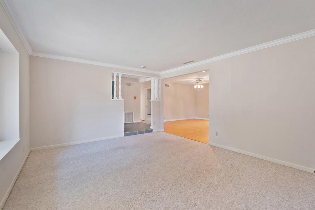 Detail Gallery Image 7 of 34 For 8105 Highwood Way, Orangevale,  CA 95662 - 3 Beds | 2 Baths
