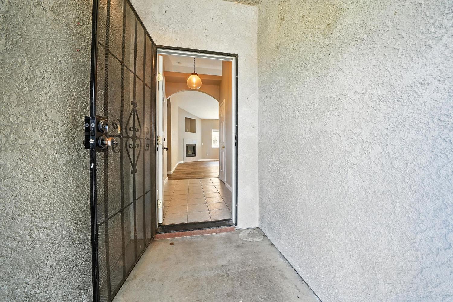 Detail Gallery Image 8 of 46 For 1021 Mockingbird Ln, Valley Springs,  CA 95252 - 3 Beds | 2 Baths