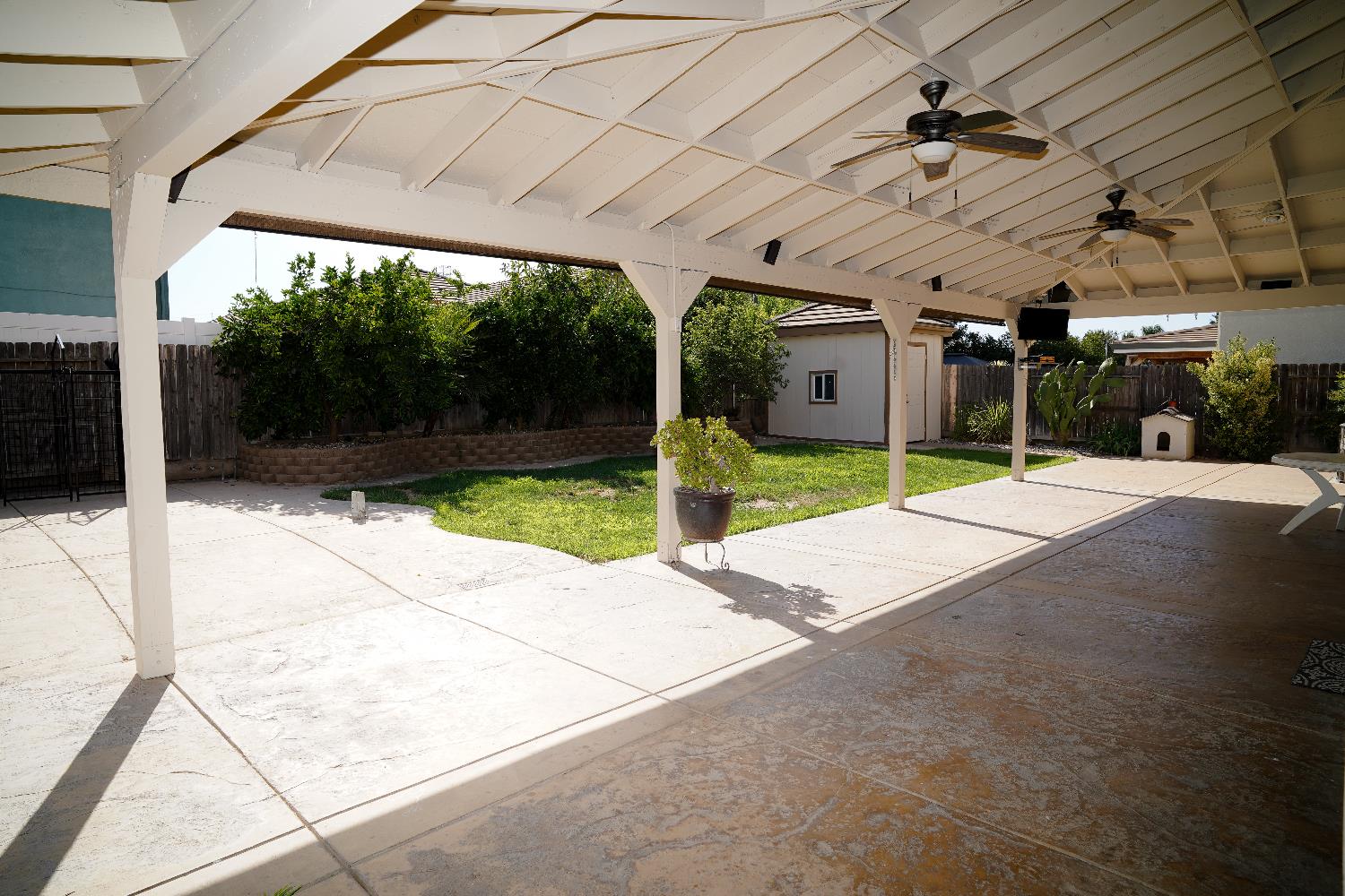 Detail Gallery Image 40 of 41 For 5039 Riverbed Ct, Riverbank,  CA 95367 - 4 Beds | 3 Baths
