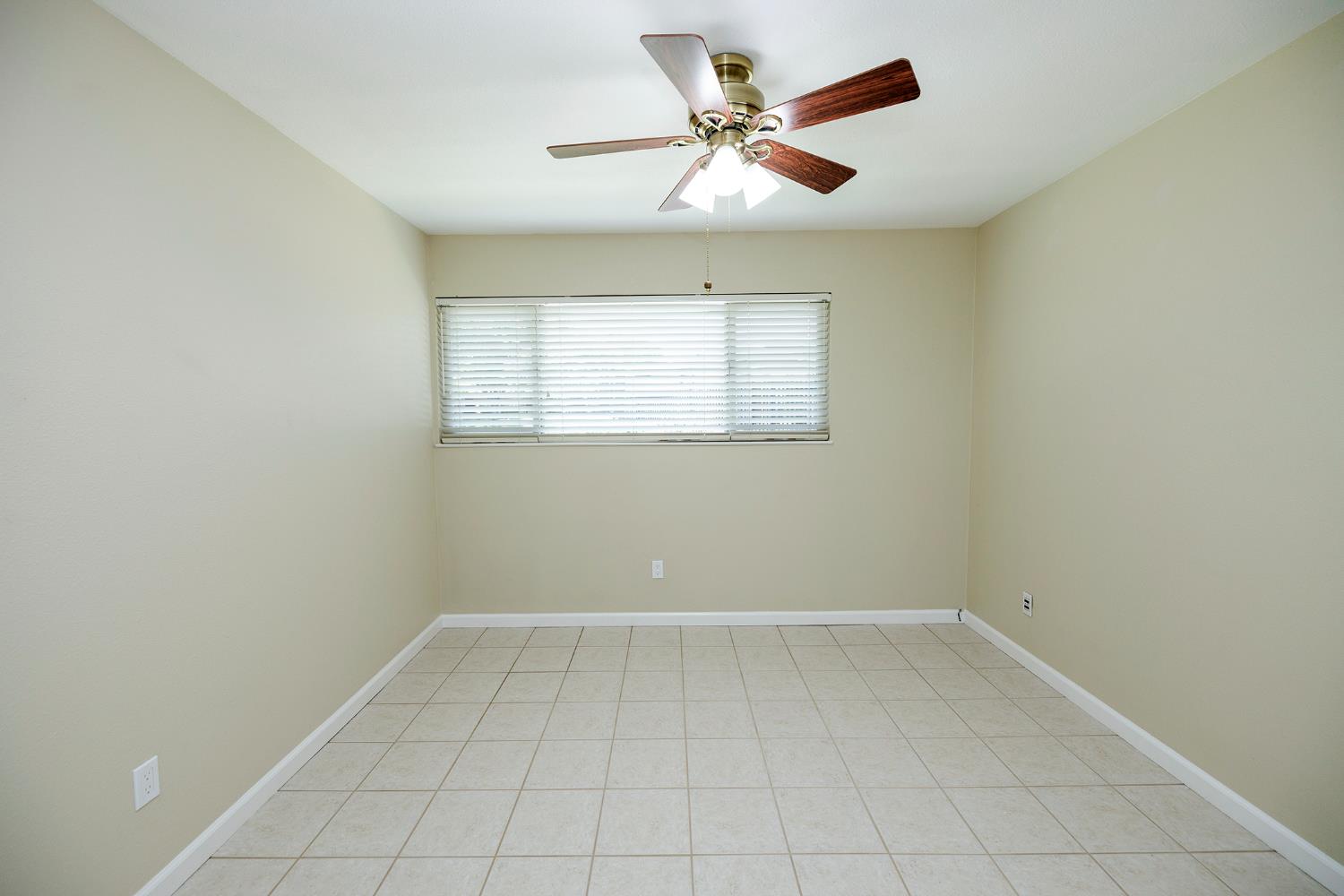 Detail Gallery Image 15 of 26 For 215 Floyd Ave #7,  Modesto,  CA 95350 - 1 Beds | 1 Baths