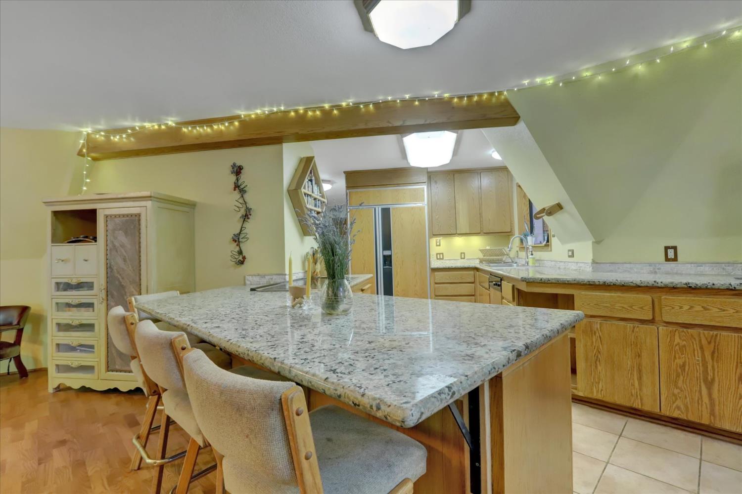 Detail Gallery Image 13 of 58 For 21580 Rambling Rd, Grass Valley,  CA 95945 - 3 Beds | 3 Baths