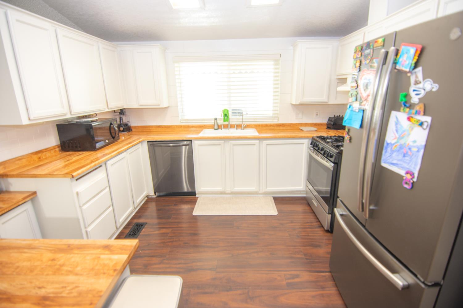 Detail Gallery Image 5 of 40 For 1399 Sacramento Ave 44, West Sacramento,  CA 95605 - 2 Beds | 2 Baths