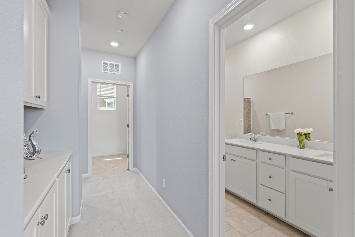 Detail Gallery Image 34 of 41 For 3627 Edington Dr, Rancho Cordova,  CA 95742 - 4 Beds | 3 Baths