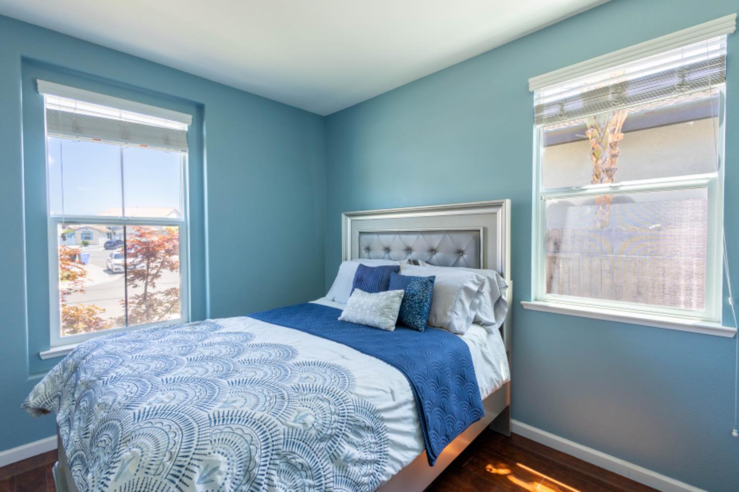 Detail Gallery Image 14 of 34 For 8328 Dandelion Dr, Elk Grove,  CA 95624 - 4 Beds | 2 Baths