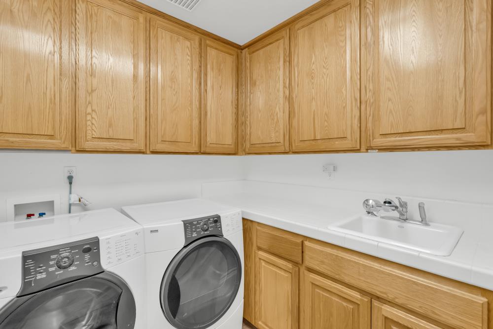 Detail Gallery Image 30 of 60 For 200 Orrington Cir, Sacramento,  CA 95835 - 4 Beds | 3/1 Baths