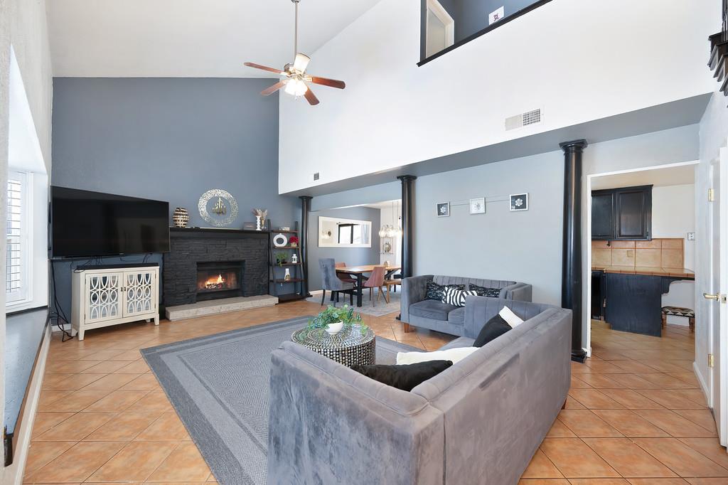 Detail Gallery Image 6 of 45 For 3429 Alisa Ct, Modesto,  CA 95356 - 4 Beds | 2/1 Baths