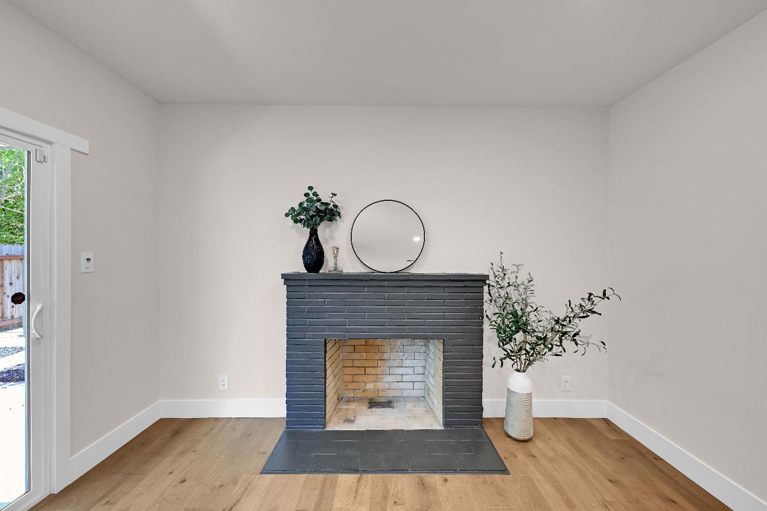 Detail Gallery Image 13 of 38 For 6608 Heatherwood Way, Sacramento,  CA 95831 - 3 Beds | 2 Baths