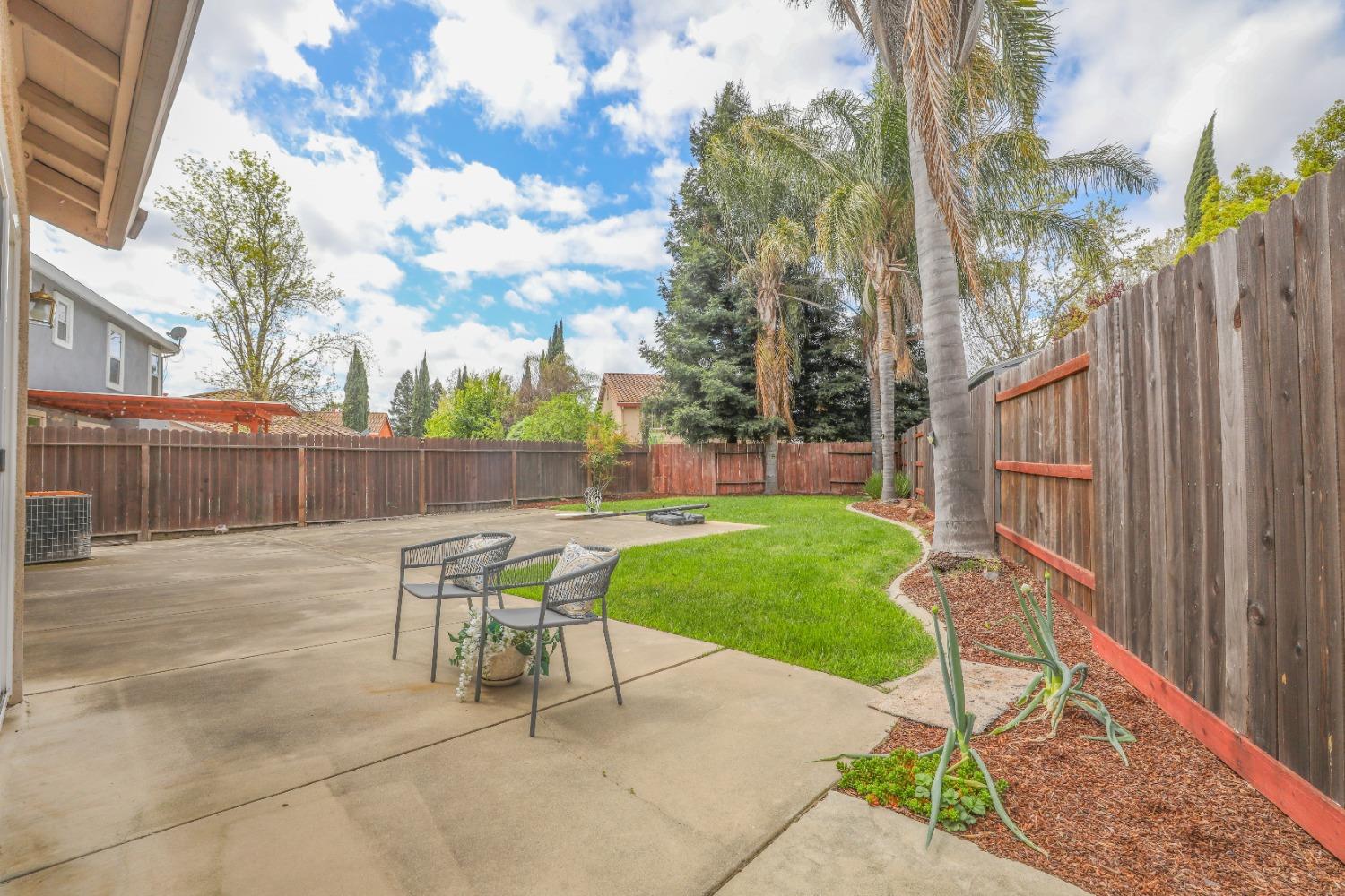 Detail Gallery Image 33 of 44 For 3355 Calla Lily Way, Sacramento,  CA 95833 - 5 Beds | 2/1 Baths