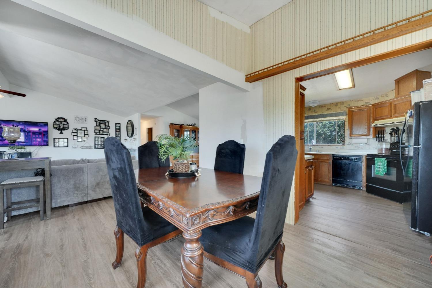 Detail Gallery Image 15 of 43 For 203 Dancie Dr, Wallace,  CA 95254 - 3 Beds | 2 Baths