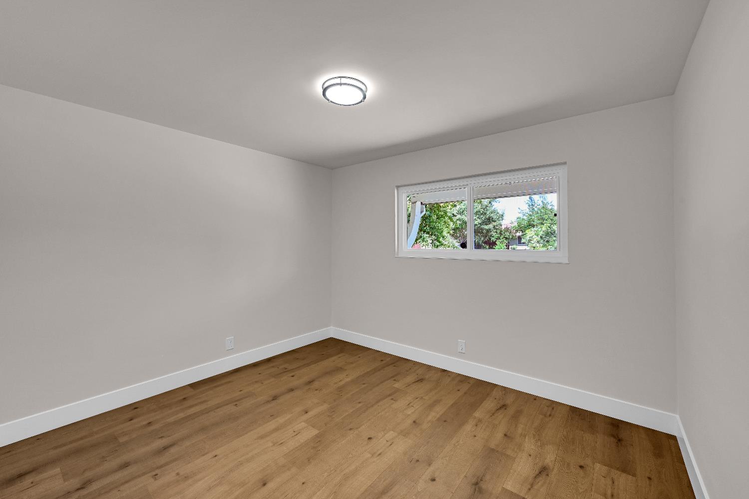 Detail Gallery Image 24 of 38 For 6608 Heatherwood Way, Sacramento,  CA 95831 - 3 Beds | 2 Baths