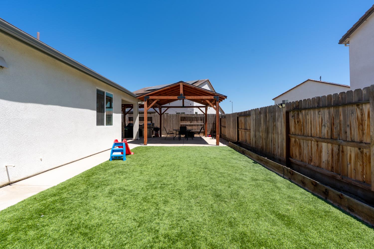 Detail Gallery Image 39 of 46 For 2040 Edwards St, Los Banos,  CA 93635 - 4 Beds | 3 Baths