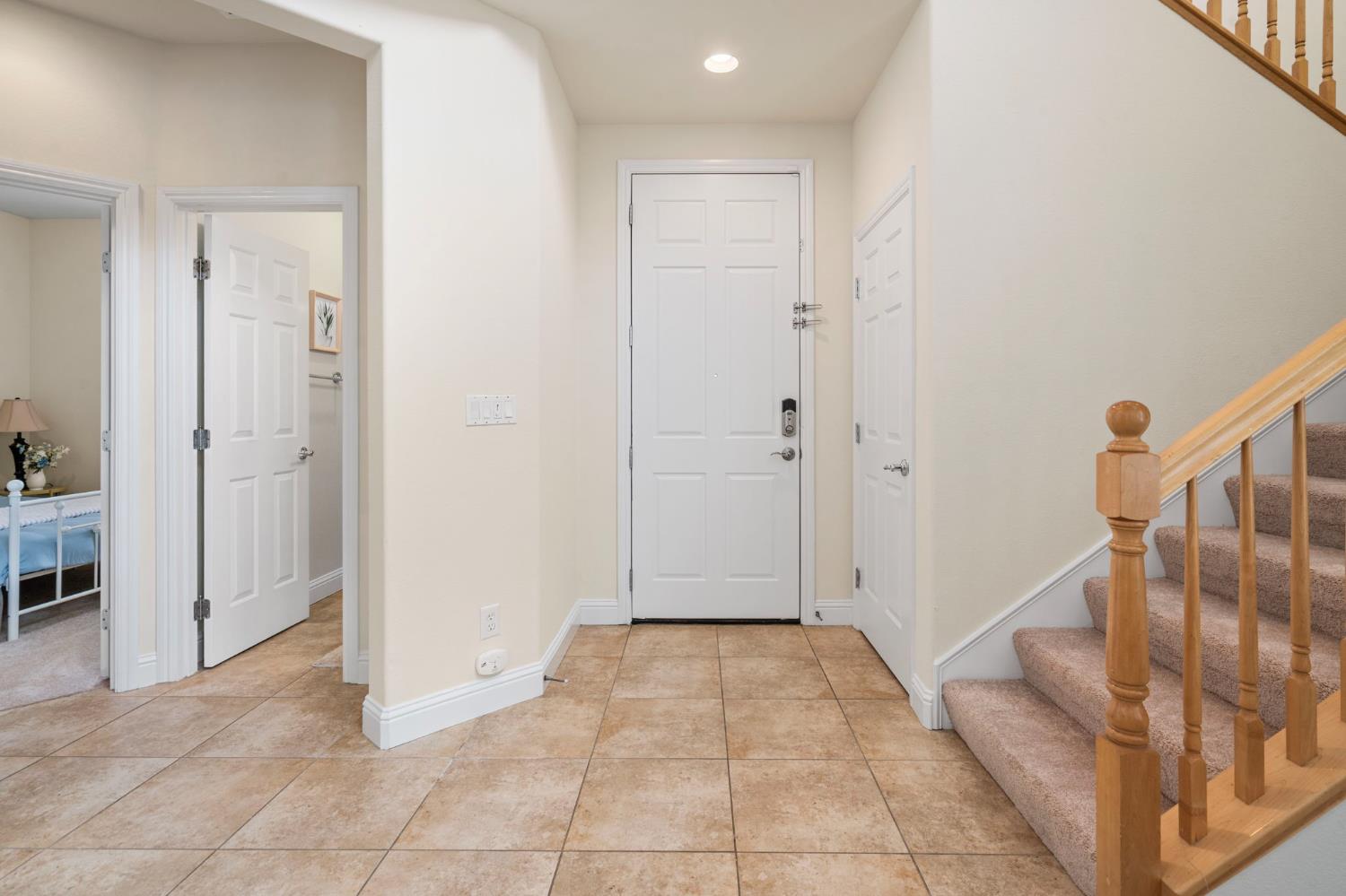 Detail Gallery Image 4 of 48 For 122 N Sierra Madre St, Tracy,  CA 95391 - 4 Beds | 3 Baths