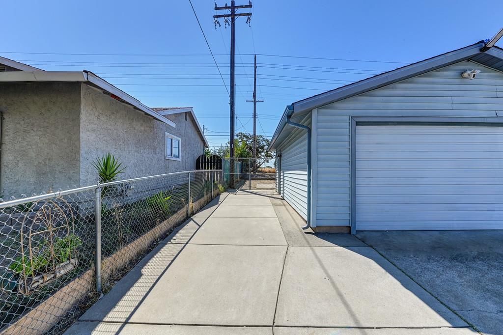 Detail Gallery Image 21 of 27 For 6404 Longdale Dr, North Highlands,  CA 95660 - 3 Beds | 1 Baths