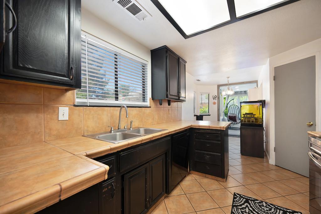 Detail Gallery Image 15 of 45 For 3429 Alisa Ct, Modesto,  CA 95356 - 4 Beds | 2/1 Baths